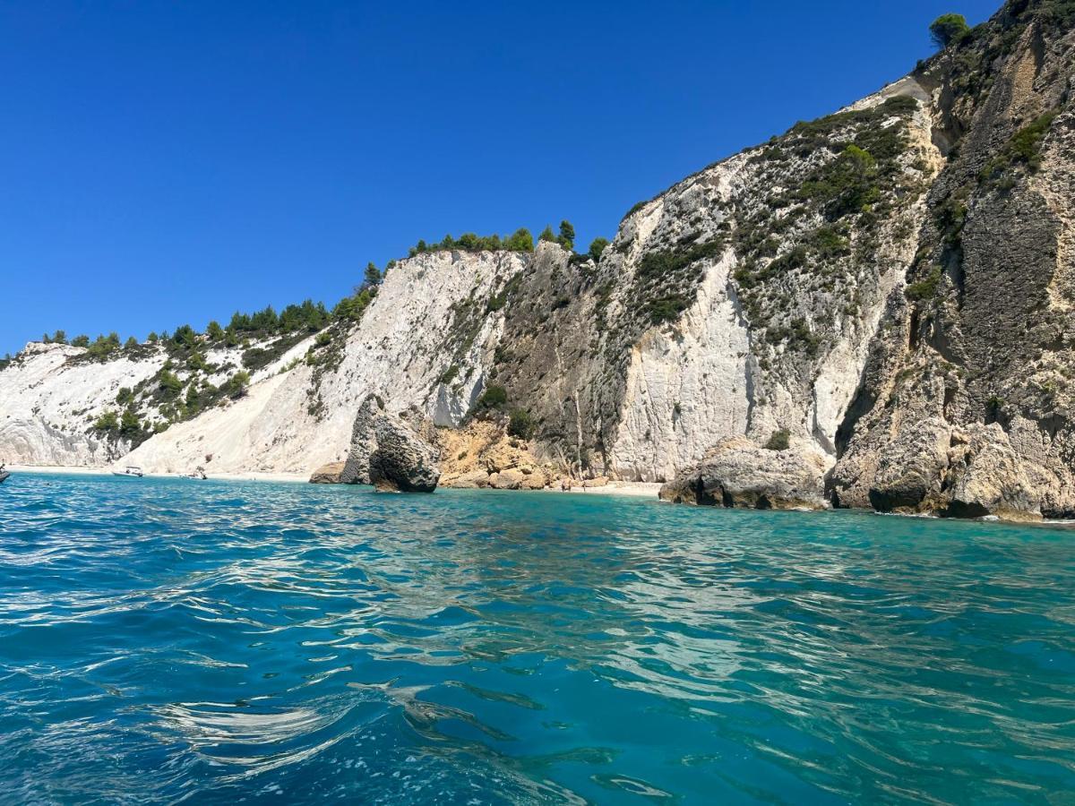 Apollonides Seafront Villa 2 Melete ليكسوري المظهر الخارجي الصورة