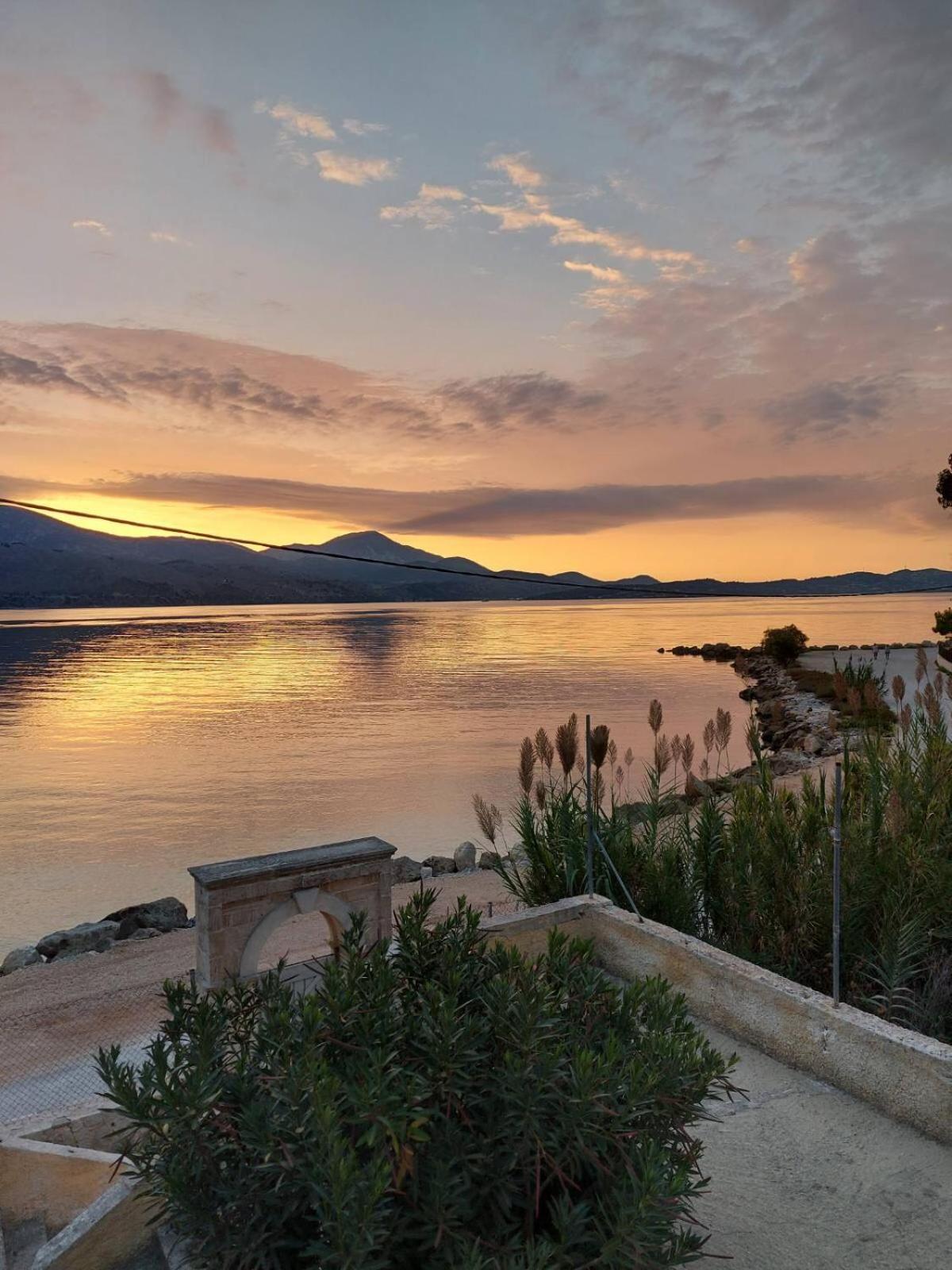Apollonides Seafront Villa 2 Melete ليكسوري المظهر الخارجي الصورة